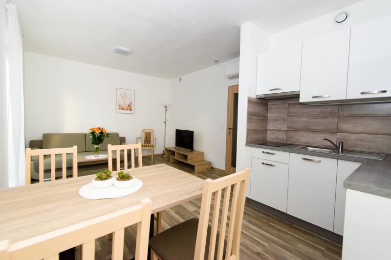 Solid Apartmen
